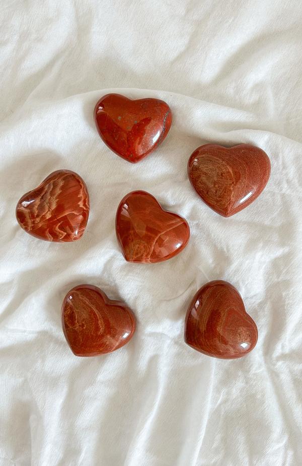 cuore in Diaspro Rosso